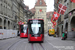 Stadler Tramlink 6/8 n°915 sur la ligne 6 (Bernmobil) à Berne (Bern)