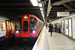 Bombardier London Underground S7 Stock n°21421 sur la Circle Line (TfL) à Londres (London)