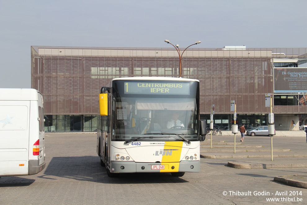 vers legaal Doorzichtig Photos de bus à Ypres (Ieper) | Thibxl.be